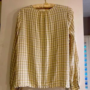 Peasant sleeve , pretty yellow, grey and white